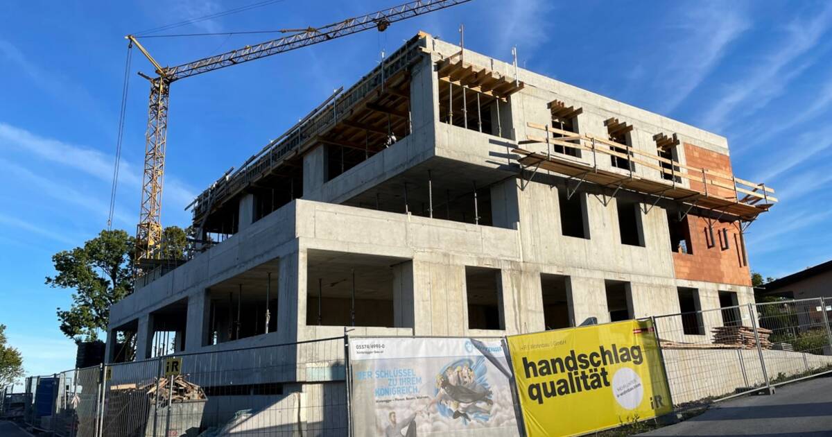 Firstfeier Wohnanlage Am Knie, Dornbirn Firstfeier Wohnanlage Am Knie, Dornbirn
