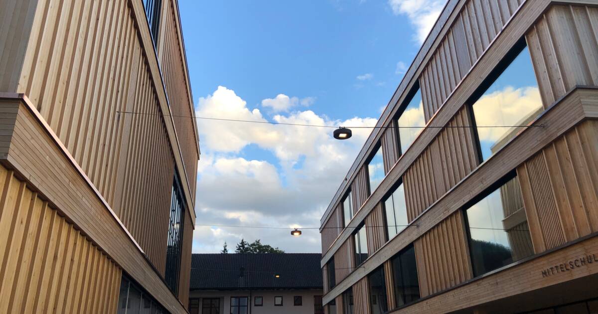 iR Holzbau_Schulcampus Hittisau_aussen03