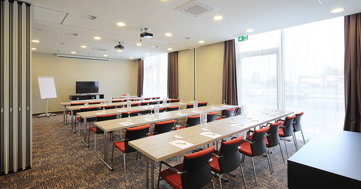 Holiday Inn Express | Friedrichshafen (D)