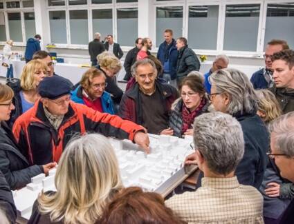 Die Wettbewerbsentwürfe werden der Öffentlichkeit präsentiert. © ©Chris Danneffel Die Wettbewerbsentwürfe werden der Öffentlichkeit präsentiert. © ©Chris Danneffel