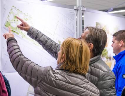 Die Wettbewerbsentwürfe werden der Öffentlichkeit präsentiert. © ©Chris Danneffel Die Wettbewerbsentwürfe werden der Öffentlichkeit präsentiert. © ©Chris Danneffel