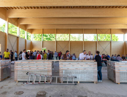 Firstfeier der Sporthalle in Moos am Bodensee © ©Christian Flemming Firstfeier der Sporthalle in Moos am Bodensee © ©Christian Flemming