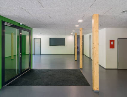 Sporthalle | Moos (D) - Eingangsbereich © Guido Kasper