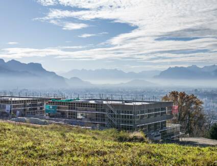 Ausblick Am Knie Dachgleiche