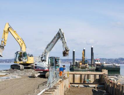 Rund 900 Meter lang ist der neue Notüberlauf, der die Abwasserreinigungsanlage der Landeshauptstadt Bregenz von Hochwasser schützen soll.  © Dietmar Walser