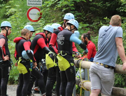 Lehrlingsseminar mit Lehrlingen des 3. Lehrjahres Lehrlingsseminar mit Lehrlingen des 3. Lehrjahres