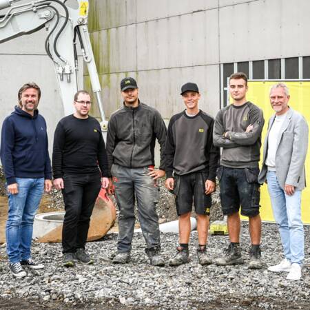 i+R_Spatenstich Lehrwerkstaette-kl-Gruppe