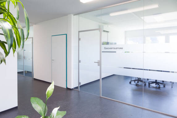 260430 Zeller Labworld_CRwalser_019