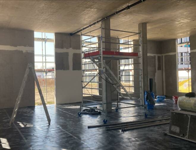 baustelle-rmsolar-spachtelarbeiten-im-erdegeschoss-reichenau