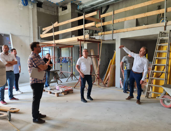 führung-live-im-betrieb-bei-ir-lehrwerkstatt