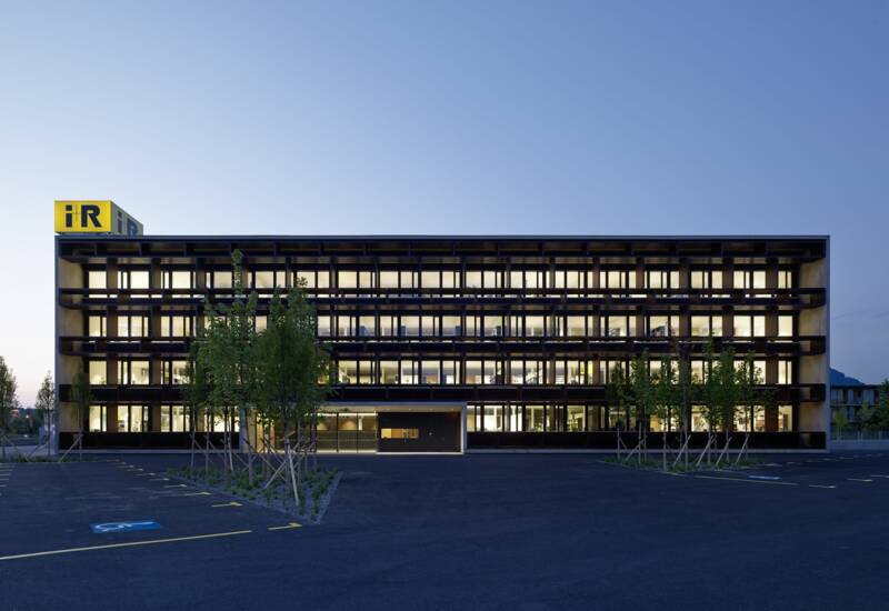 Unternehmenszentrale i+R Gruppe, Lauterach (A) - 2013 LEED Platin-zertifiziert © © Bruno Klomfar